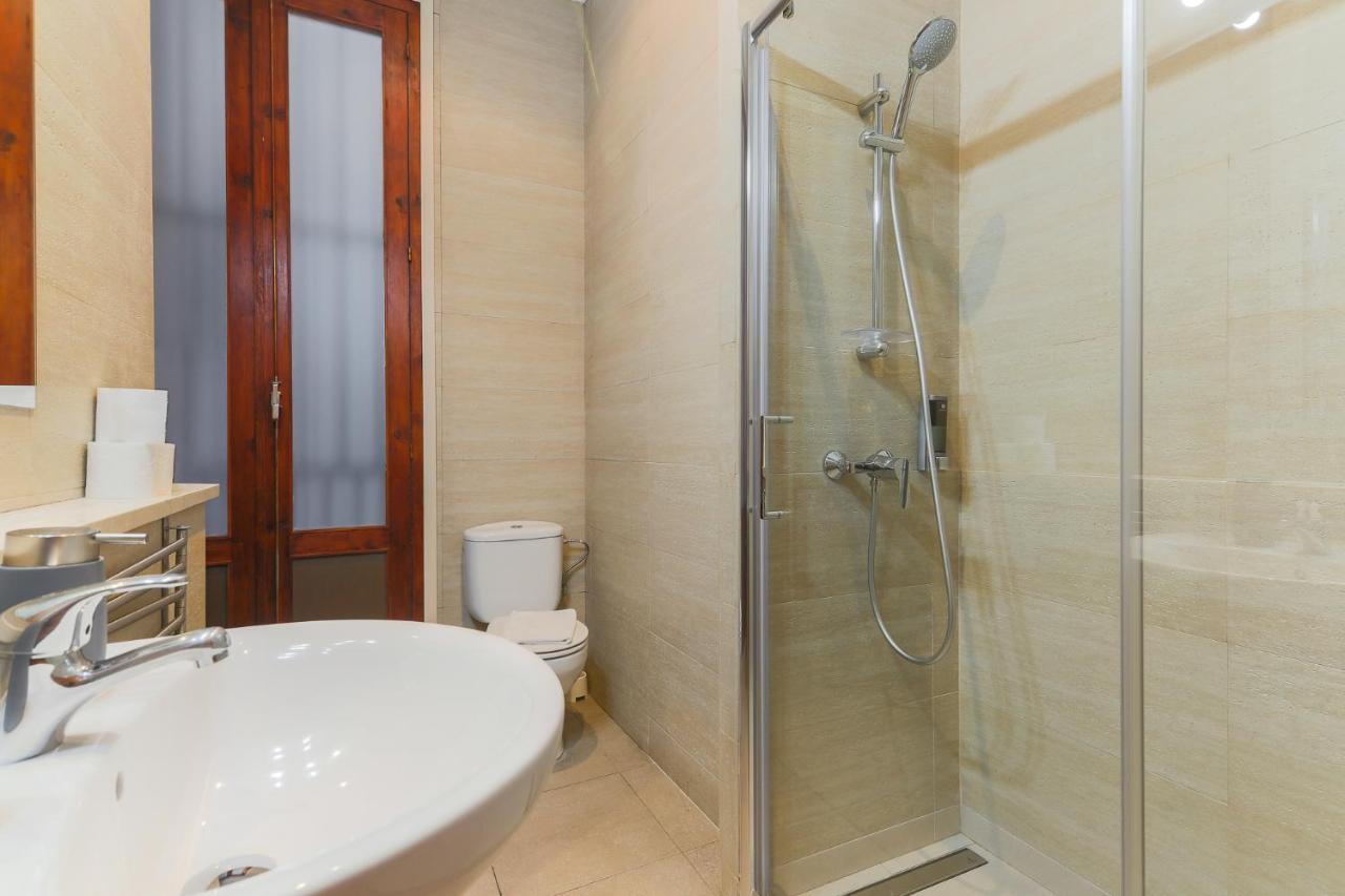 Great Spacious Apartment In The Gothic Quarter 巴塞罗那 外观 照片